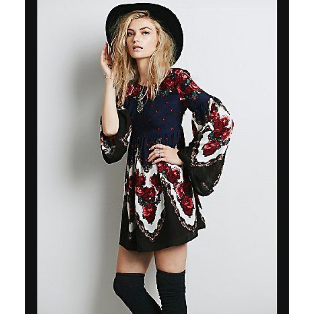 Free People Free Falling Tapestry Dress Sz S Navy Red‎ Boho Indie Sleeze